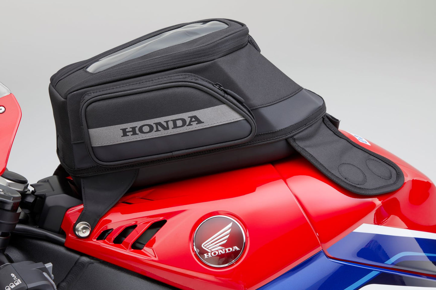 Honda CBR1000RR-R Fireblade SP Tank Bag Kit 08L71-MKR-D10
