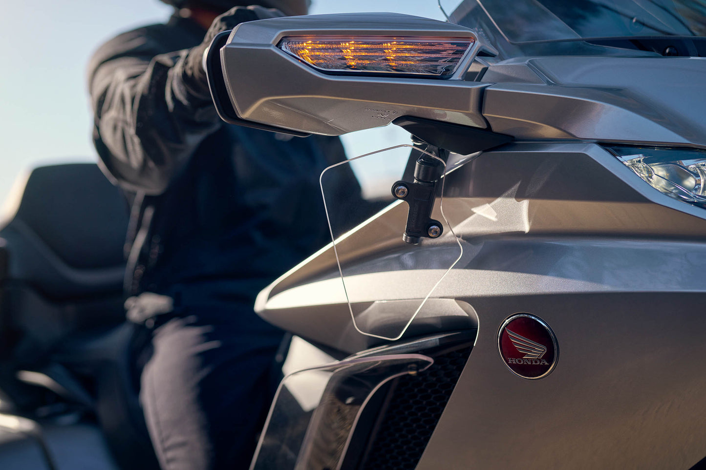 Honda GL1800 Gold Wing Upper Air Deflector Kit 08R72-MKC-A01