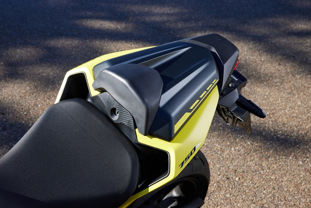 Honda CB750 Hornet Seat Cowl - Black/Yellow 08F70-MLB-D00ZA