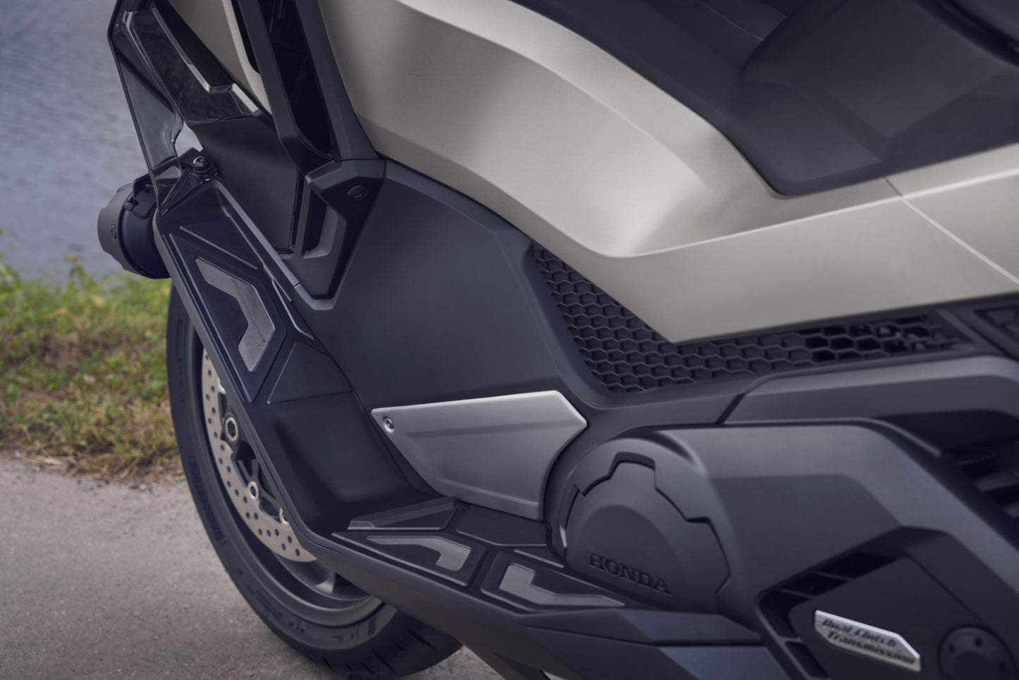 Honda NSS750 Forza Lateral Covers Set 08F71-MKV-D00