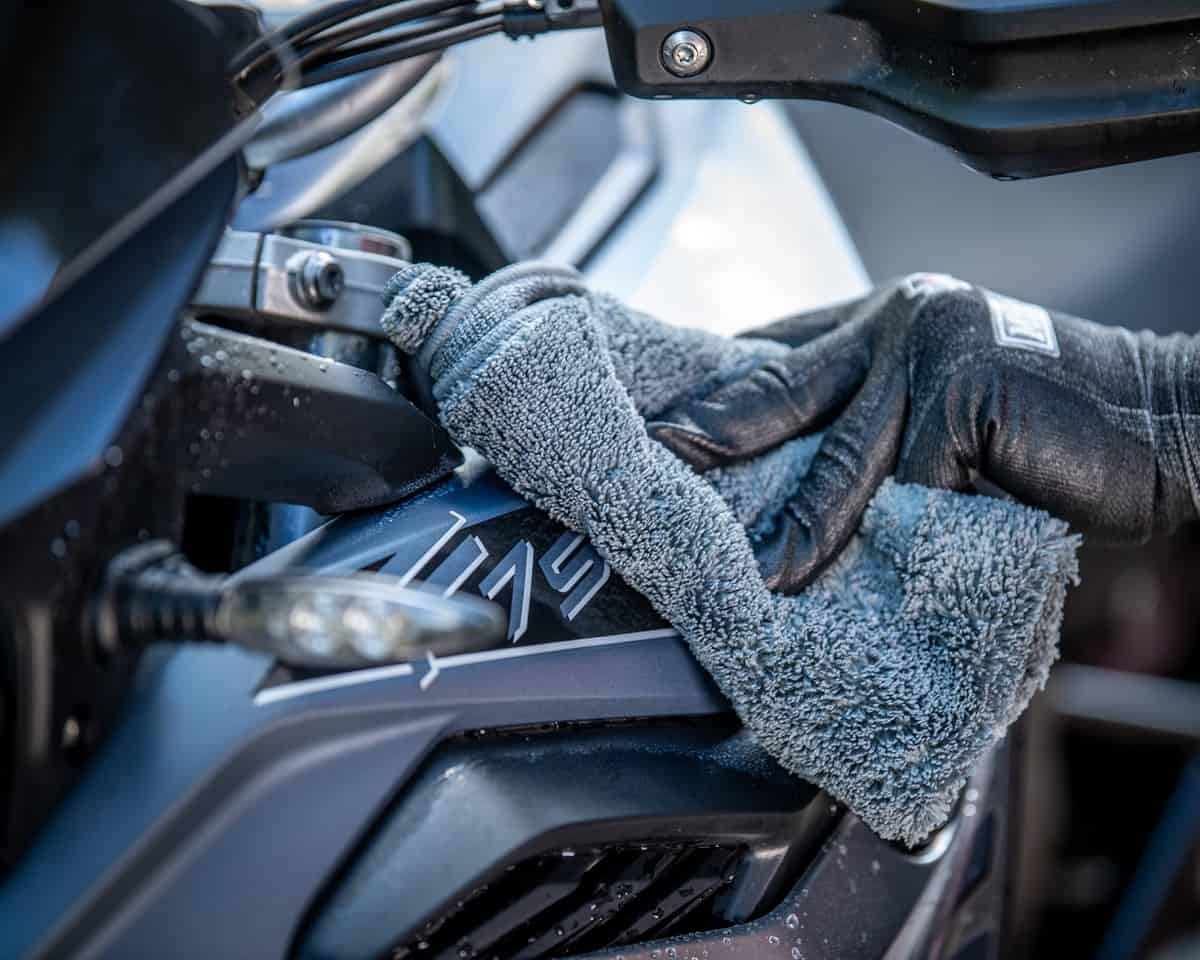 Muc-Off Microfibre - Polishing Cloth image 4