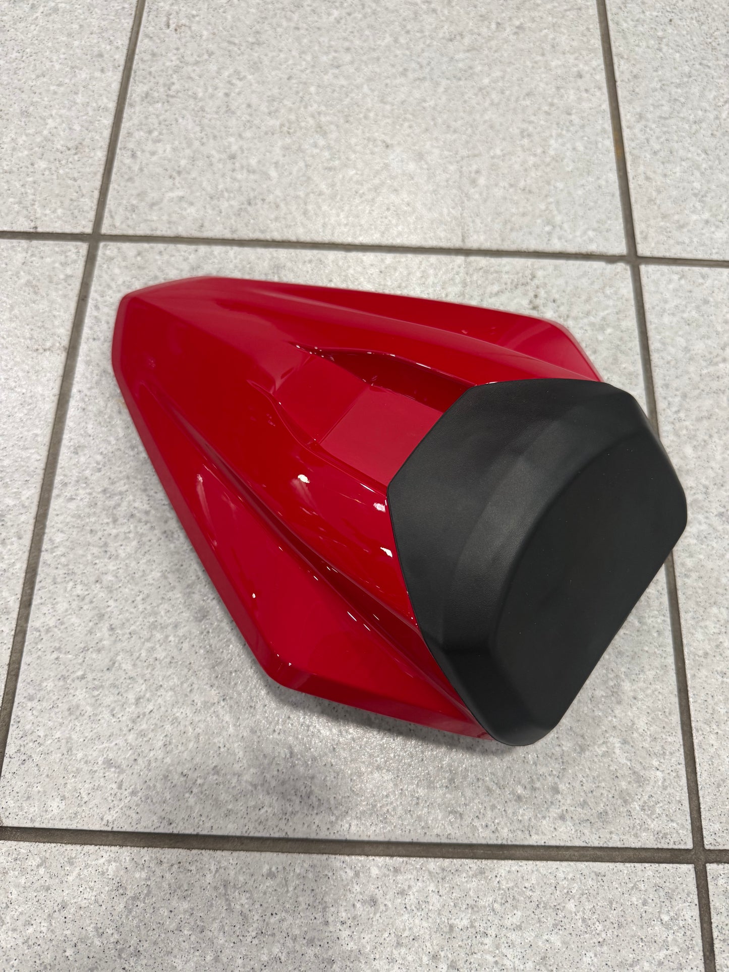 Ex-Display Item | Honda CBR1000RR-R Fireblade SP Seat Cowl - Red 08F75-MKR-D10ZA