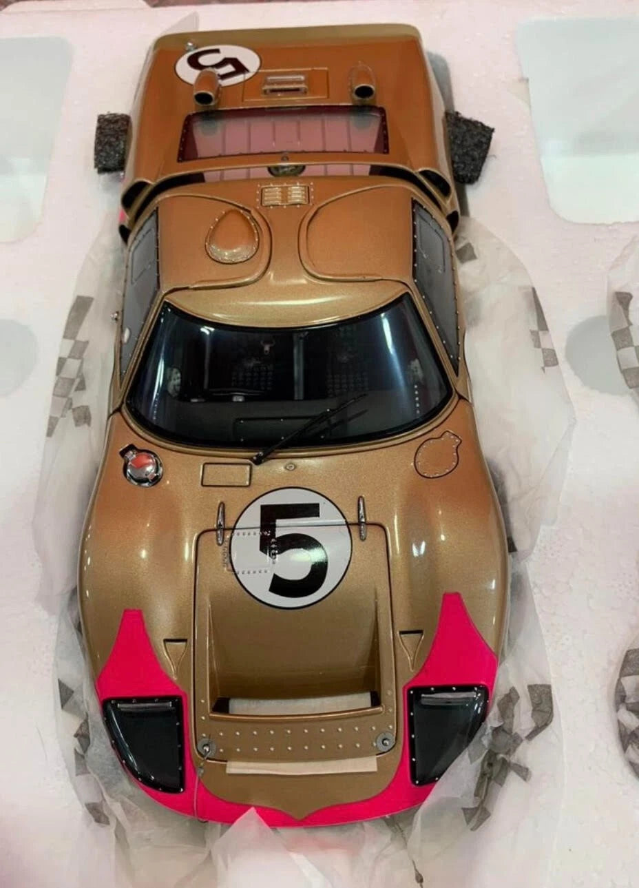 Exoto 1/18 Scale Diecast Cars RLG18SC2 Ford GT40 Le Mans Gift Set 1-2-3 Finish 1966