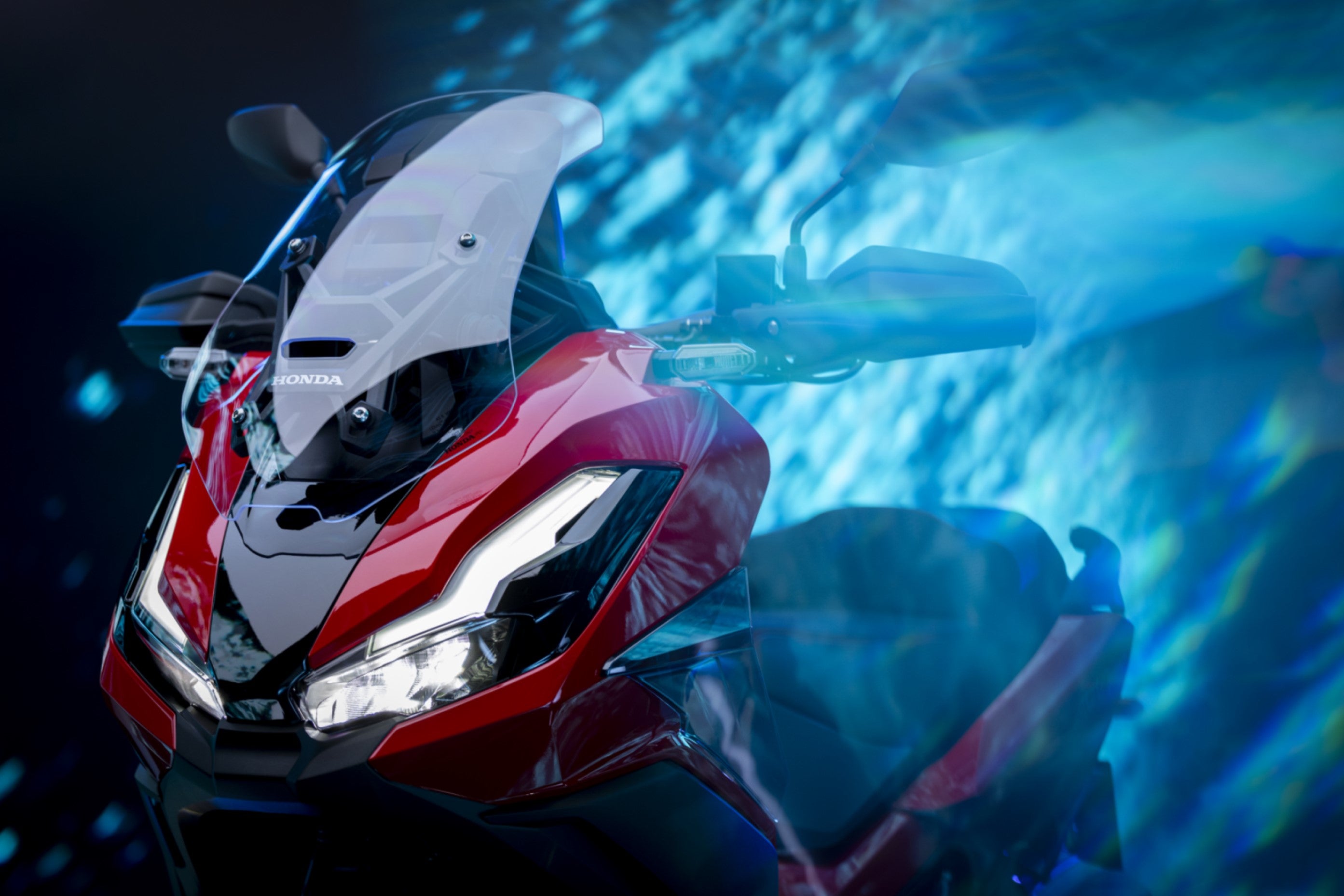 Honda ADV350 Tall Windcsreen 08R72-K2L-DD0 (08R72K2LDD0)